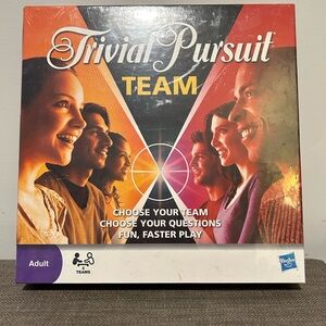 Hasbro Trivial Pursuit Team Game